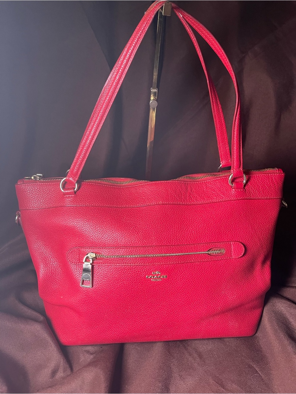 ✨ COACH Tyler Tote Bag in True Red ✨